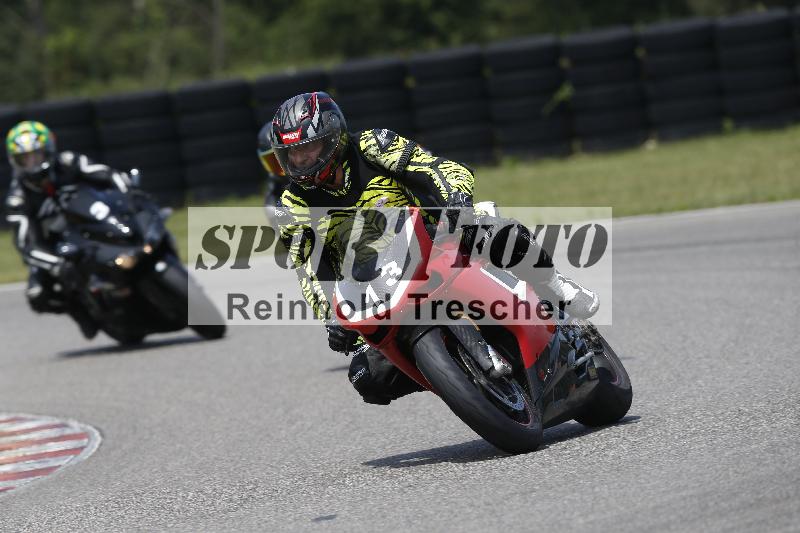 /27 12.06.2025 Ducati Schweiz Trackday Warmup  ADR/blau-bleu/13